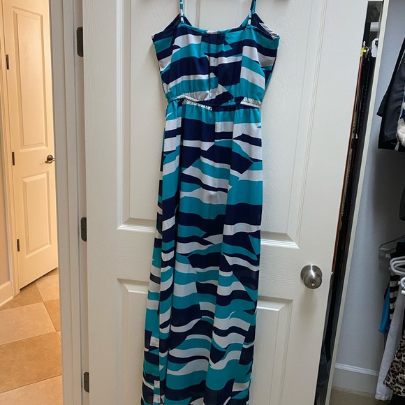 Aqua Maxi dress - Picture 2 of 3